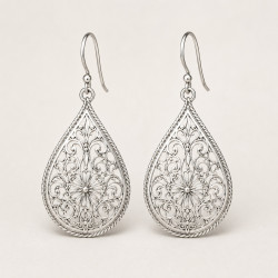 Aretes de bisutería