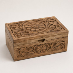 Caja organizadora tallada